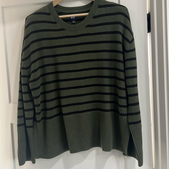 GAP Sweaters - Gap sweater, olive/black